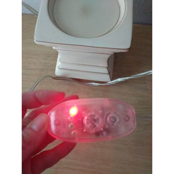 Gold Canyon White Electric Scent Pod Holder Candle Warmer w/ Timer Model 82898 - Picture 3 of 6